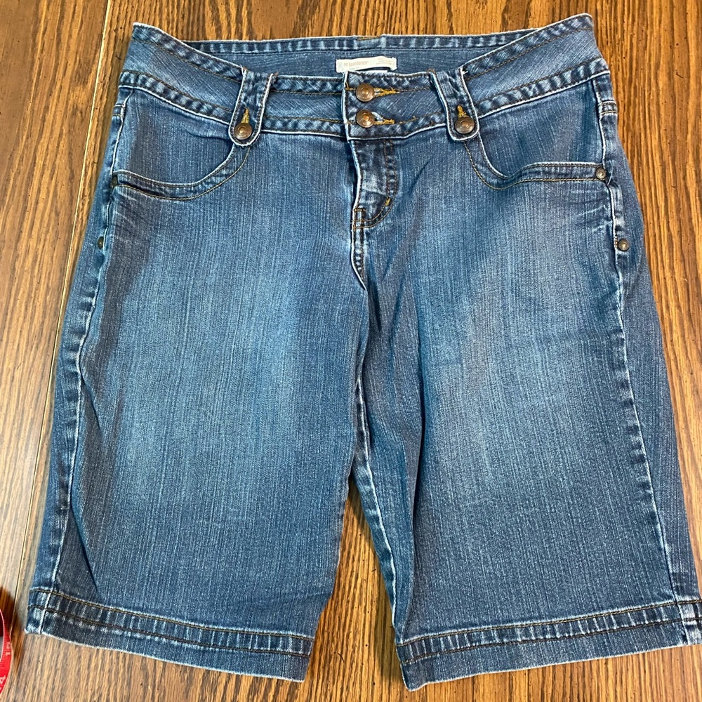 No Boundaries Bermuda Jean Shorts Size 15